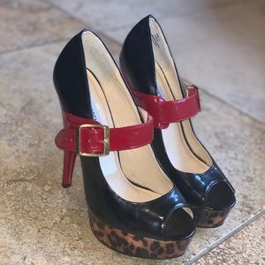 NWOB Steve Madden Red/Black & Cheetah Print Heels